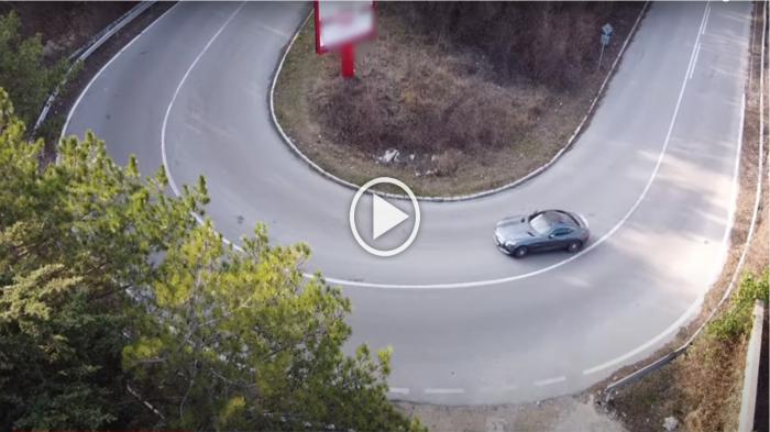 Mercedes AMG GTS πώς να την ξεσκίσετε [video]